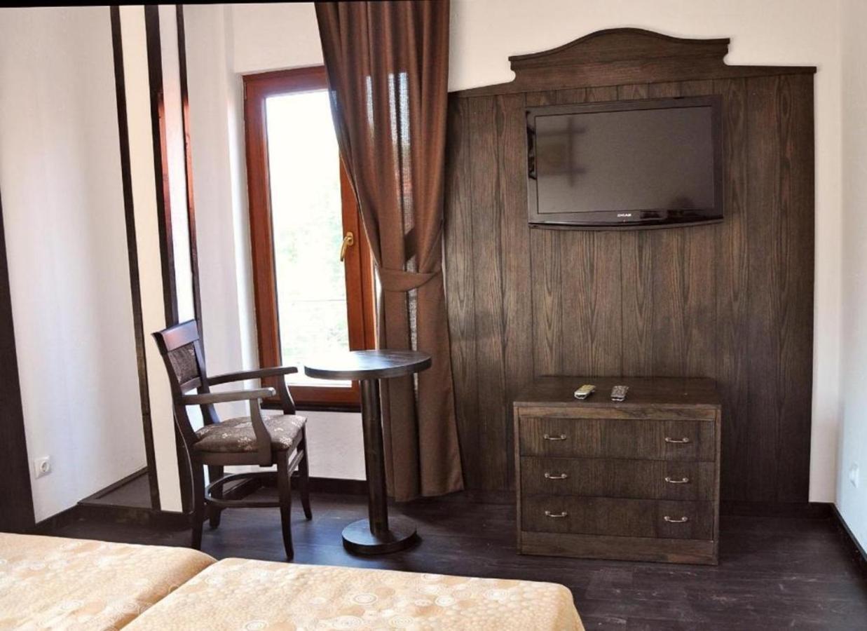 Kaleto Hotel Lom 外观 照片